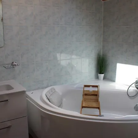 Aux Hetres Pourpres * Amonines